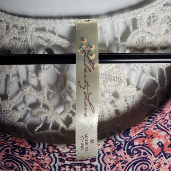 Liberty Love Sleeveless Top Blouse Geometric Boho With Lace Back Sz M - Picture 3 of 3